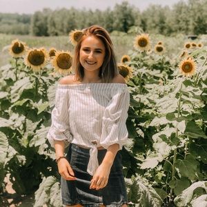 Meet your Posher, Jillian